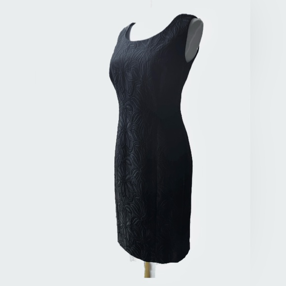 Talbots Two Piece Black Brocade Suit, size 6, Sleeveless Dress and Jacket - Picture 7 of 16